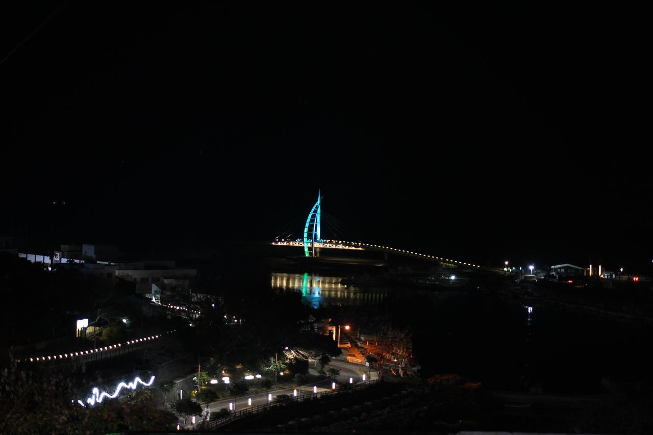 Hotel Yeon Сеогвипо Екстериор снимка